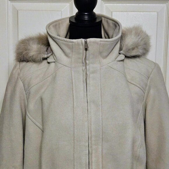 Warm Winter Coat Beige Bone color - like New - Picture 6 of 11